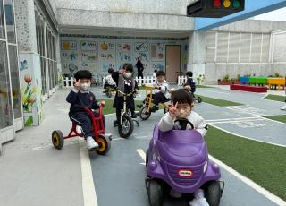 Road safety experience activities