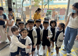 Visit to the Tai Po Public Library